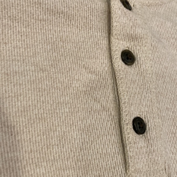 Bundle !$ 40 for both size small - Picture 7 of 11